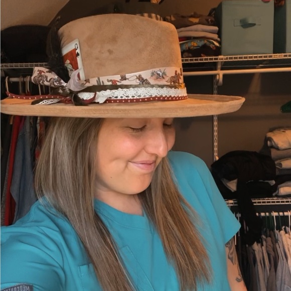 Custom hat 🤠 - Picture 3 of 4